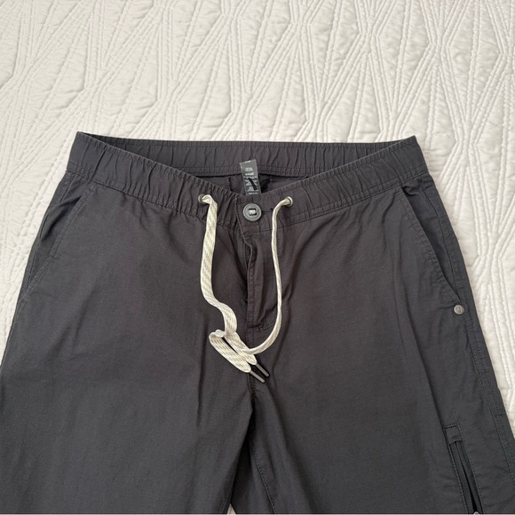 VUORI Drawstring Chino - Picture 4 of 9